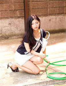 雨宫琴音和小孩/肉乳床欢无码A片按摩