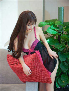 18禁美女裸体网站免费扒内衣,玩弄丰满奶水的女邻居