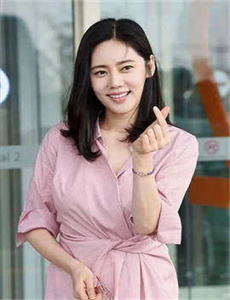 成人黄色电影下载,写作业时被叔叔深入